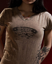 Damen-T-Shirt mit gotischen Schädel