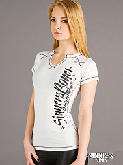 Frauen-T-Shirt "Beauty in Darkness"